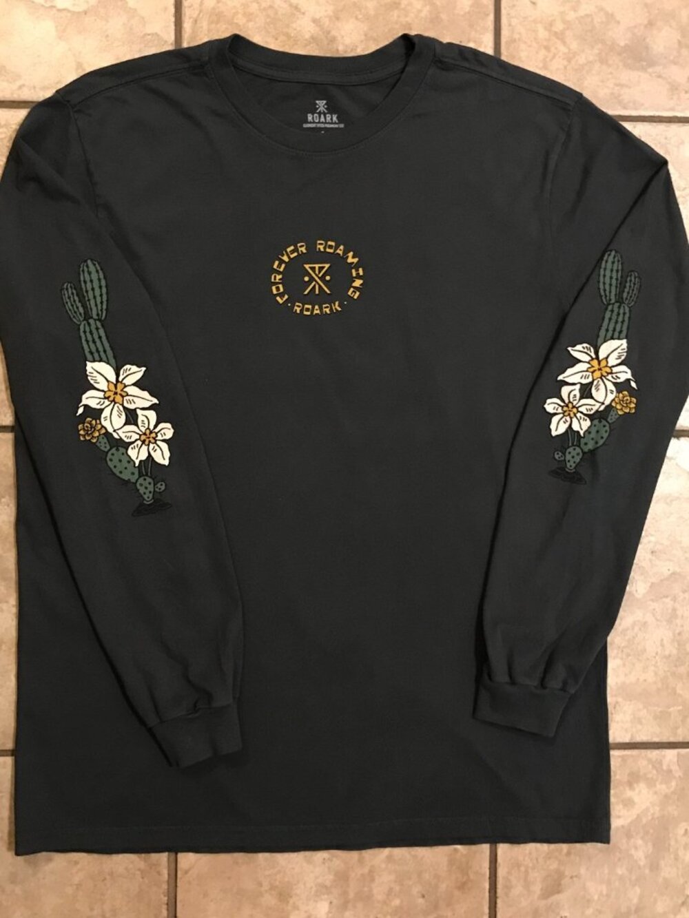Men's Roark Forever Roaming Jaguar Long Sleeve T-shirt-Garment Dyed-Size: L - Picture 6 of 16
